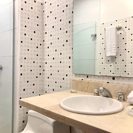 Apartahotel Charming 2br With Terrace In El Laguito Cartagena