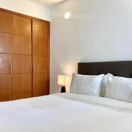 Charming 2br With Terrace In El Laguito Apartahotel *