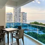 Charming 2Br Apartment With Terrace In El Laguito