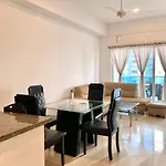 Charming 2Br Apartment With Terrace In El Laguito